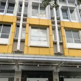 Ruko Emerald Commercial Summarecon Bekasi 100 Jt Perthn