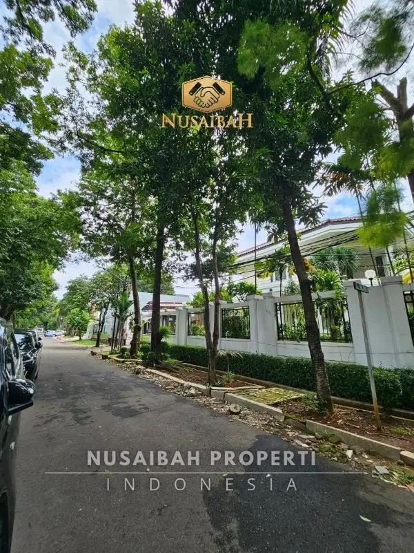 Rumah secondary kebayoran  baru wijaya 5 jakarta selatan