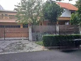 Dijual rumah Jl Brawijaya