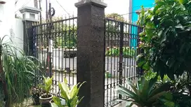 Jual rumah luas di Jl. Mahali, Pondok Cina, Deket tol Cijago Depok