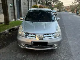 NISSAN GRAND LIVINA 2010 XV MANUAL 2011/2009