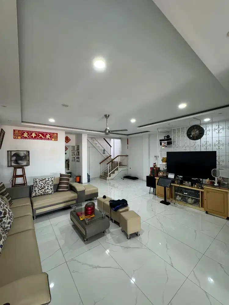 ANA RUMAH BAGUS UK 6.7X17M DI JELAMBAR