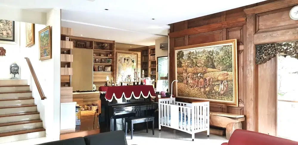 RUMAH SUPER MEWAH UNIK CITRA GARDEN JAKARTA BARAT. SHM SEMI FURNISHED