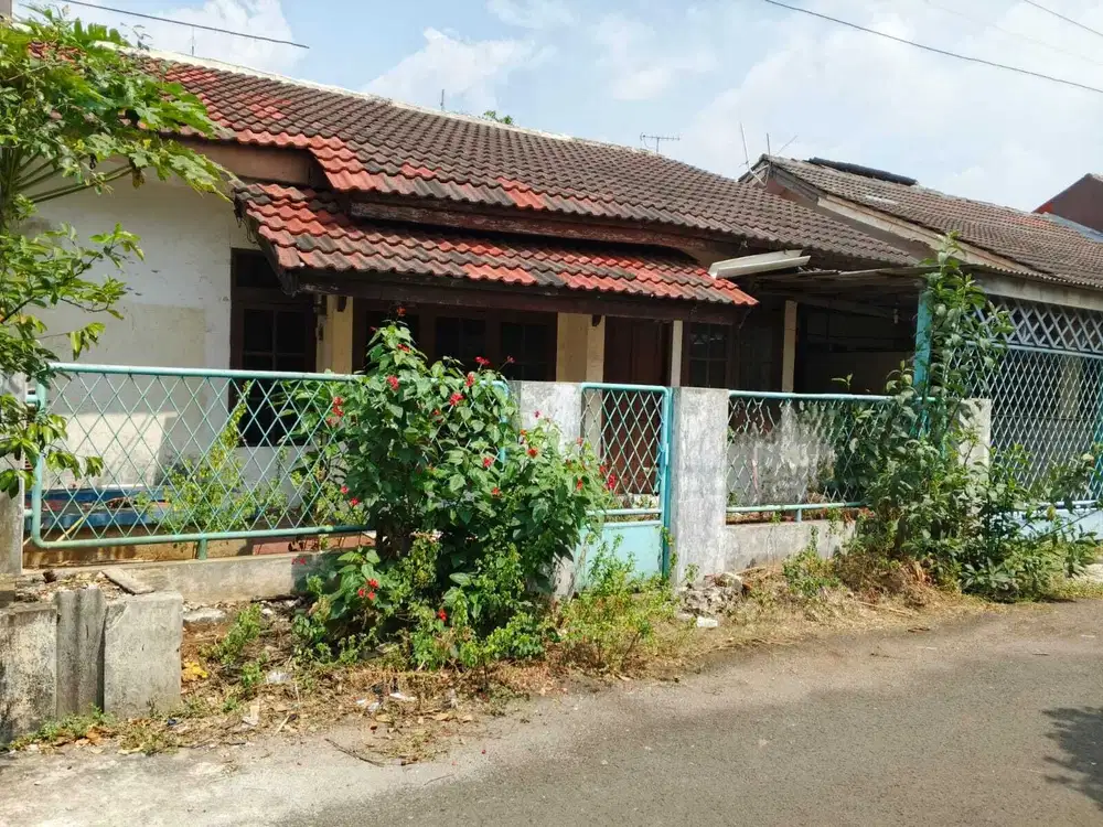 RUMAH hitung tanah harga murah  Di PONDOK PEKAYON INDAH , galaxy