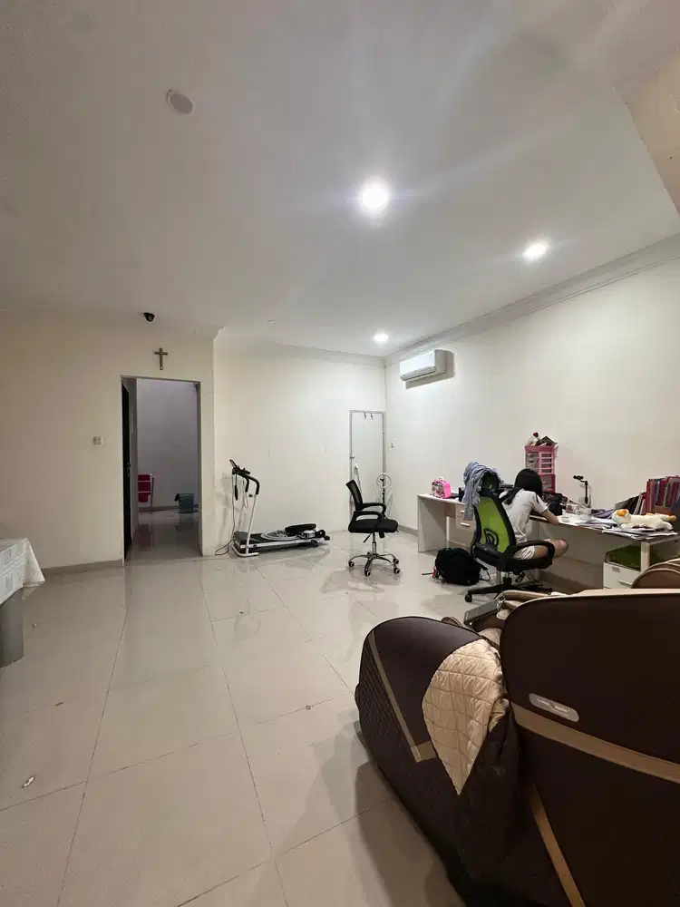 Jual rumah Gading Kirana Kelapa Gading bagus siap huni