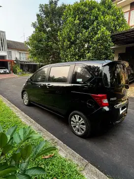 Honda Freed Type E Tangan Pertama