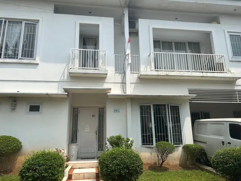 DIJUAL RUMAH CANTIK 2 LANTAI DALAM TOWNHOUSE ASRI