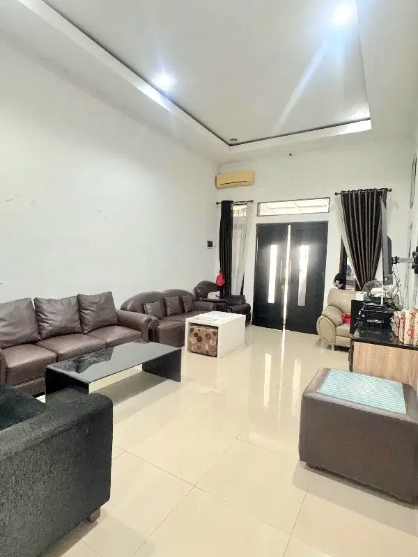 Rumah sektor 1C  Gading Serpong siap huni