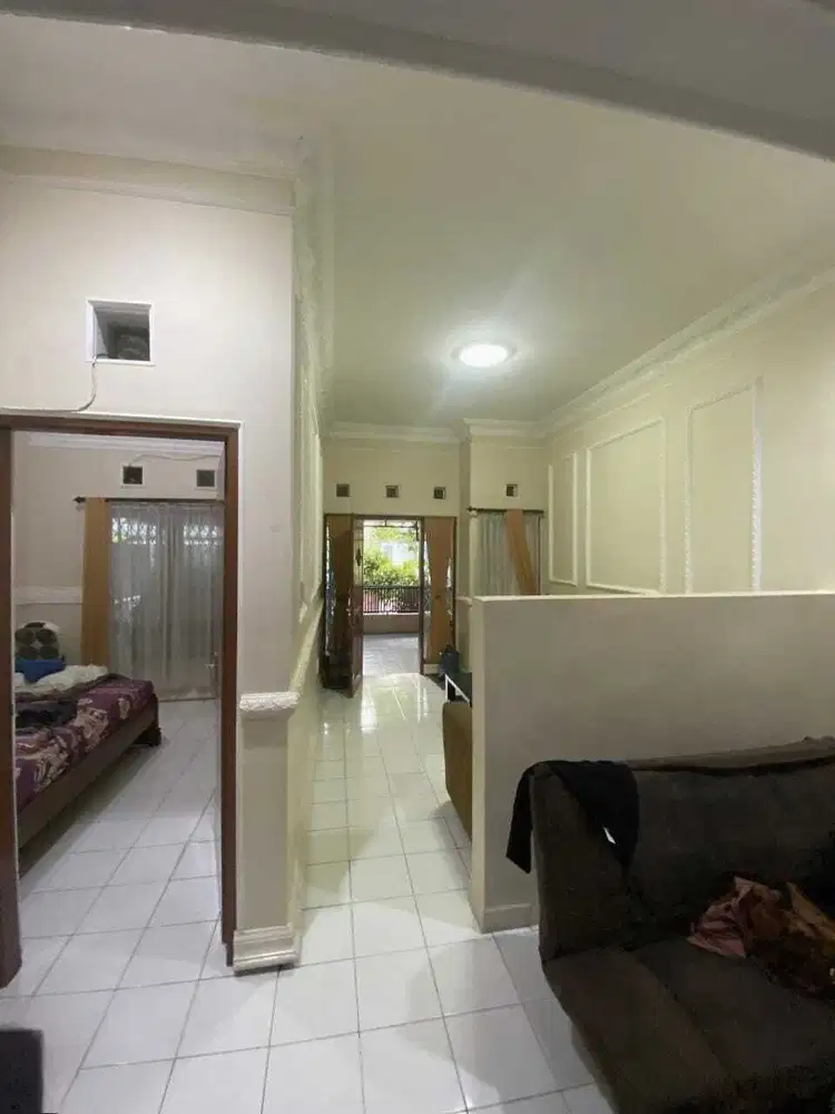 Disewakan rumah siap huni paradise Serpong city lokasi strategis