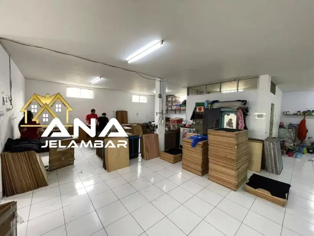 ANA RUMAH LUAS COCOK UNTUK USAHA UK 10X16M DI JELAMBAR