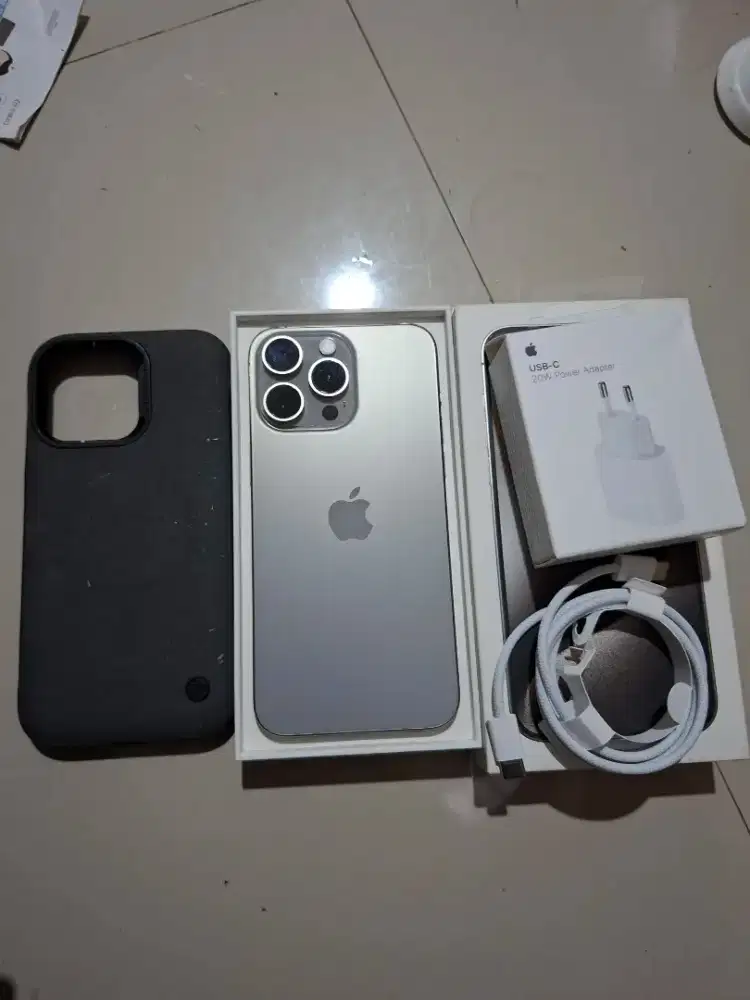 Iphone 15 pro max 256gb ex garansi ibox