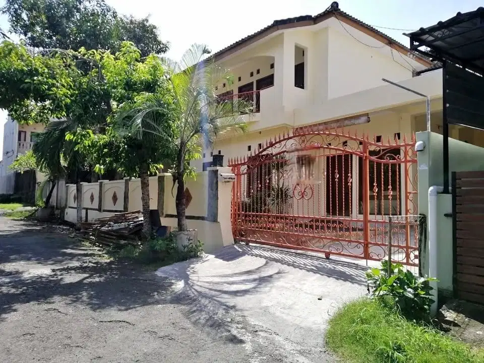 Rumah besar nan kokoh 2lt 216m2 lingk perum bumi jimbaran asri jl6mtr