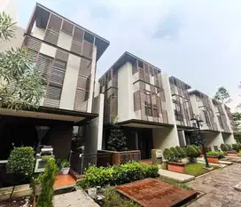 Rumah Siap Huni di Kawasan Greenwich BSD City Cluster Whelford