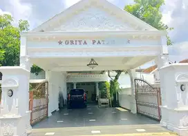 Rumah Mewah Dalam Benteng Jogja kota dekat Alun Alun Kraton