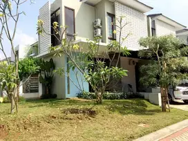 RUMAH HOOK 2 LANTAI DI DISCOVERY BINTARO SEKTOR 9 TANGSEL