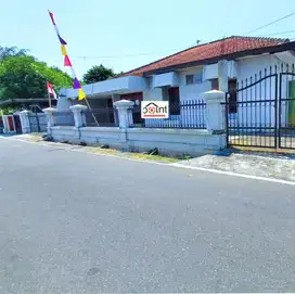 Rumah Second Bagus Lokasi Strategis dekat JIH baturan