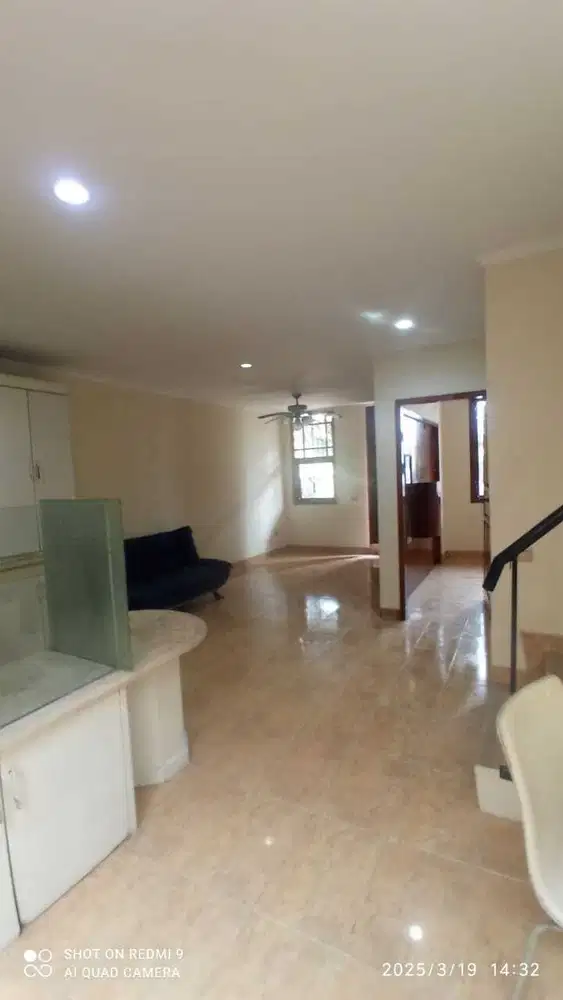 Dijual Rumah Taman Parahyangan Lippo Karawaci