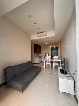 DISEWAKAN 2BR APARTEMEN SUDIRMAN HILLS RESIDENCE HIGH FLOOR FURNISHED