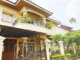 Rumah Mewah Pogung Dekat Kampus Ugm