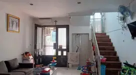 Rumah 2lt siap huni dengan luas 127m2, di Taman Modern Cakung