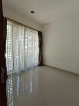 Rumah 3 kamar tidur siap huni BSD Tangeranb
