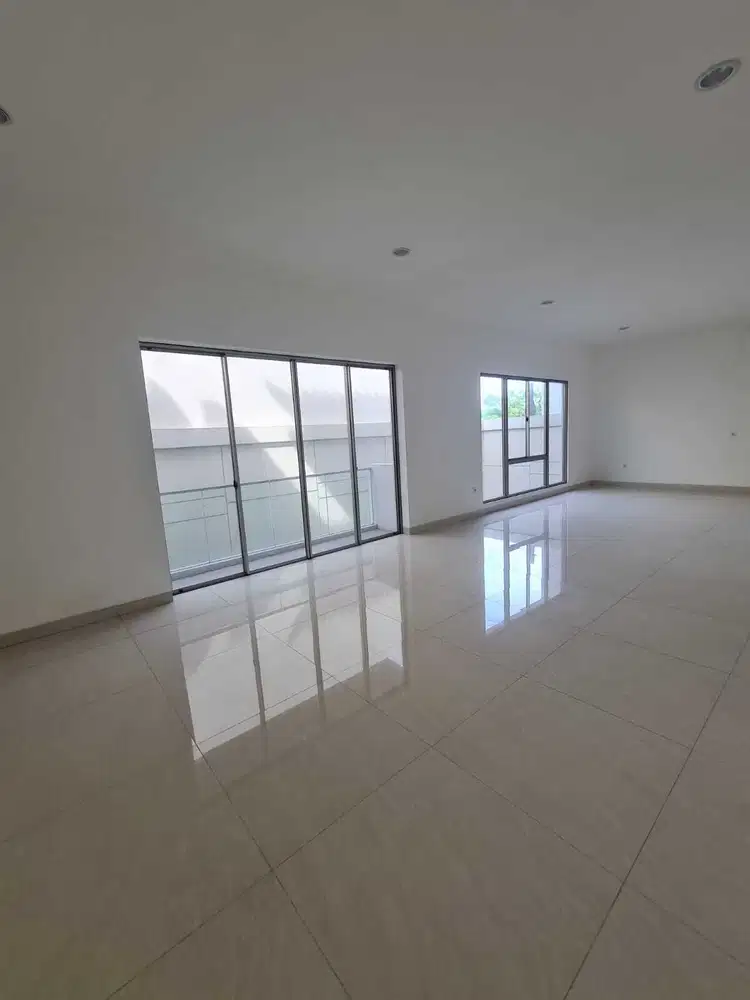 Rumah Golf Island PIK 12x20 kosong standard