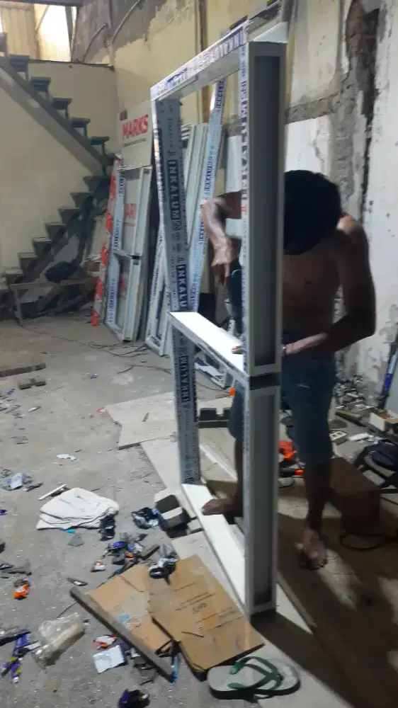 Kusen,jendela dan kaca aluminium