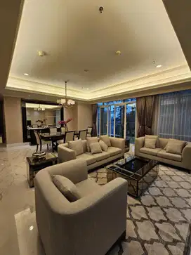 Disewa Apartemen Pakubuwono Signature Furnished Uk385m2 at Jaksel