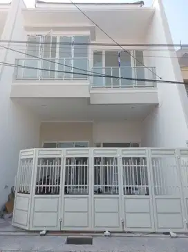 mulyosari utara, baru gress, siap huni, deket galaxy mall