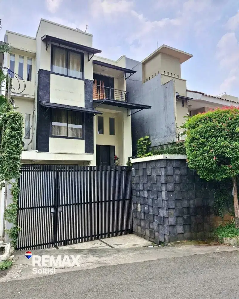 DIJUAL RUMAH DESAIN MINIMALIS MODERN 2,5 LANTAI DI BELAKANG MALL CITOS