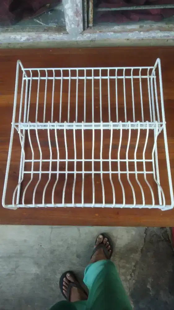 Rak piring minimalis bekas