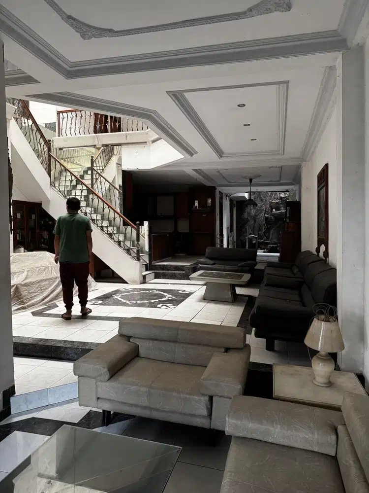 RUMAH KLAMPIS AJI