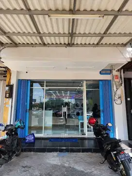 Ruko di area Komersial dekat Graha Famili, BDG, Dian Istana