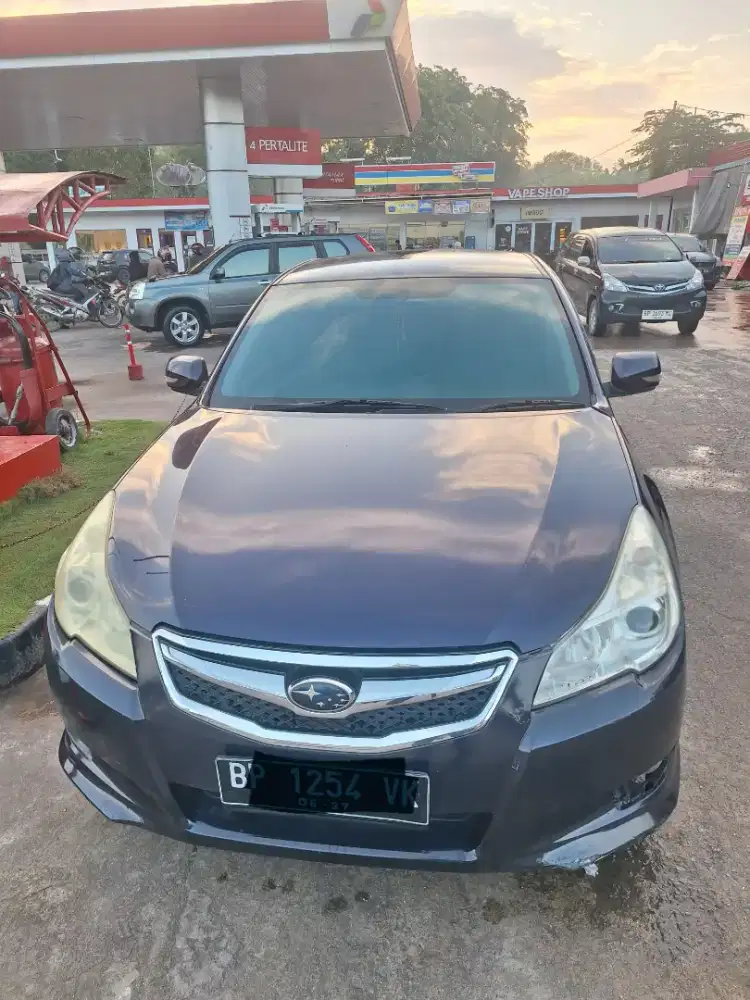 Mobil Seken SUBARU LEGACY 2012