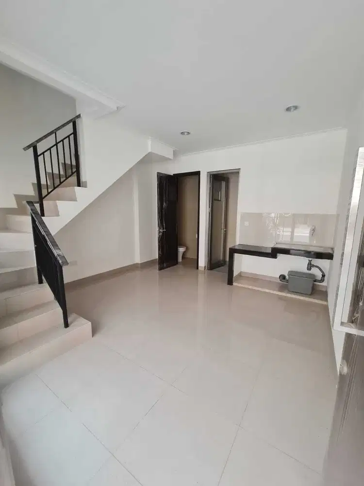 Rumah Cluster PIK2 Uk 4,5x10 (3 Lantai), Termurah Bagus
