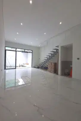 WOW KEREN RUMAH BARU 2 LANTAI DALAM KOMPLEK CIMAHI UTARA