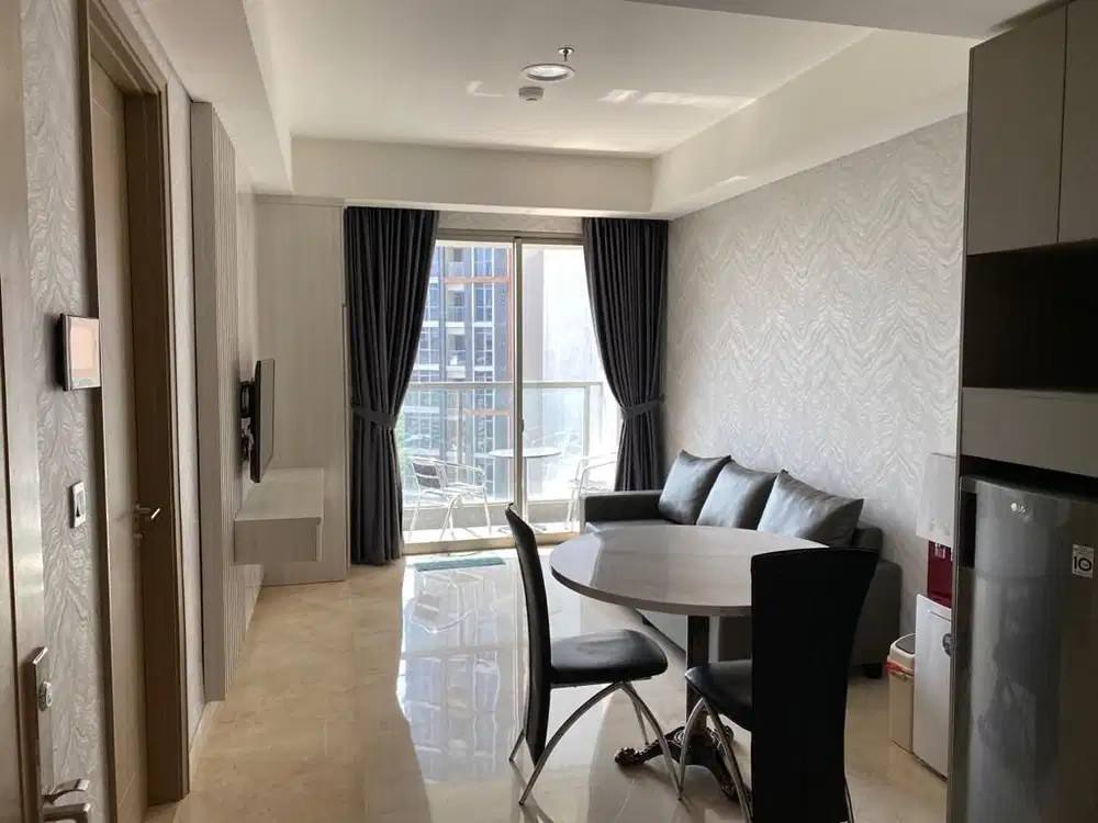 Dijual / disewakan 1BR interior Apt Goldcoast pik