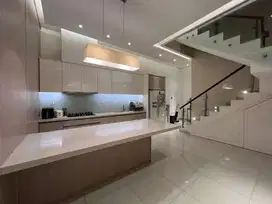 Town House Elang Laut Dijual Full Furnish