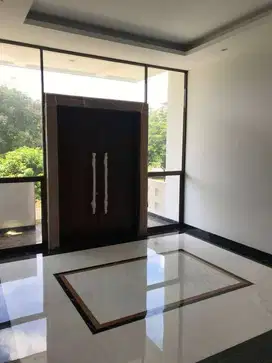 Dijual Rumah Permata Buana Hadap Barat Lantai Dasar Marmer