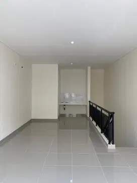 Ruko Baru Di Gading Serpong Tangerang Luas 4,5x10m 2 Lantai Strategis