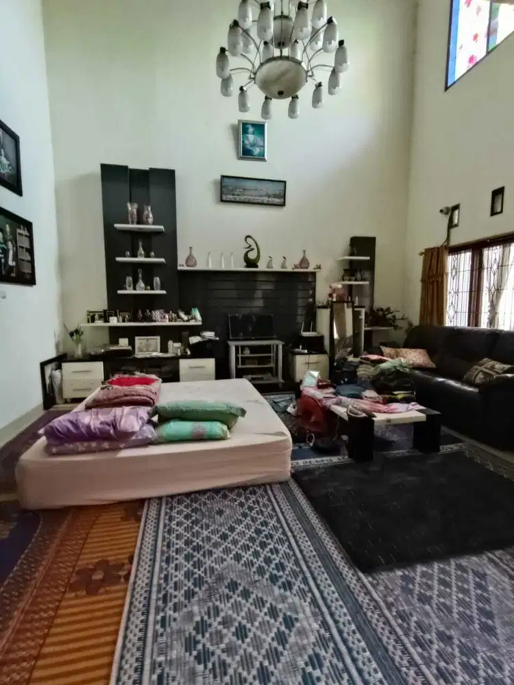 Rumah Minimalis 2 Lantai di Jln. Mekar Raharja, Bandung