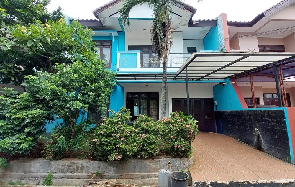 DIJUAL RUMAH ASRI DALAM KOMPLEK ALMIRA RESIDENCE SEMI FURNISHED