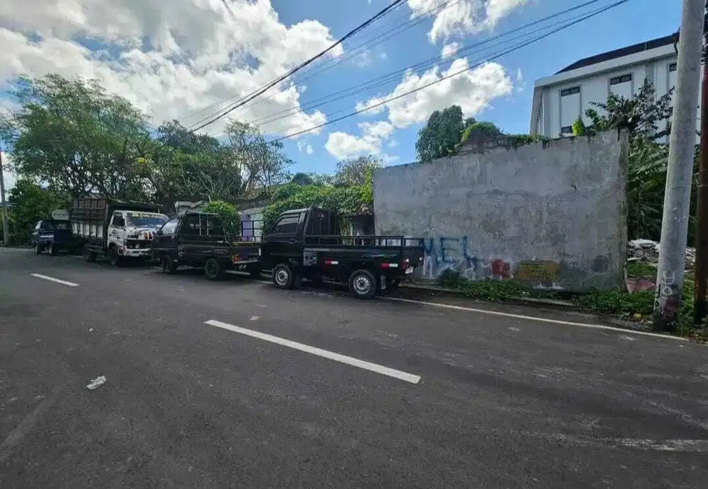 Tanah strategis 410m2 muding kerobokan di selatan tiara gatsu jl8mtr