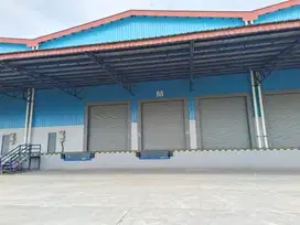 Sewa Gudang Marunda Center 2880 ada 3 unit dan Loading Dock