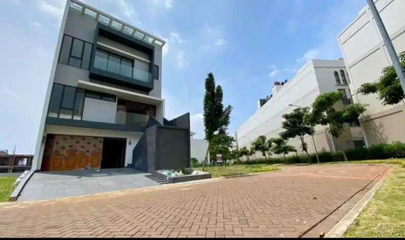 Di Jual Rumah mewah di Kelapa Gading. jkt