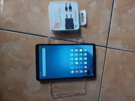 Samsung Tab A9 LTE 4G, SIM-card, ram 4/64. Mines tompel.