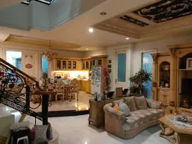 Rumah Classic Bagus Terawat Araya Galaxy Bumi Permai Surabaya