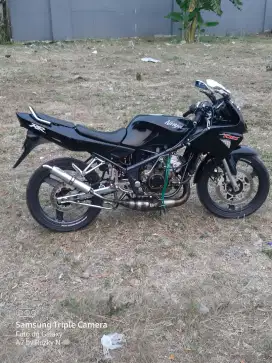 Ninja rr 2010 hitam