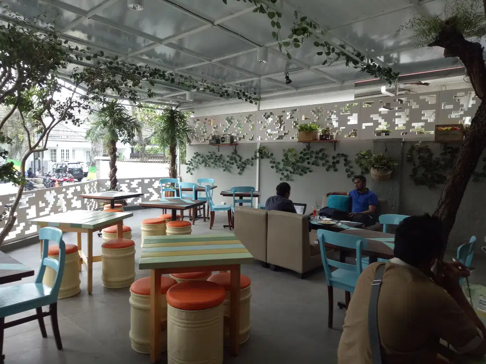 Rumah Cocok Untuk Usaha di Taman Supratman, Bandung
