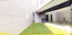 Rumah Cocok Untuk Office di Komp. Istana Regency, Sukawarna